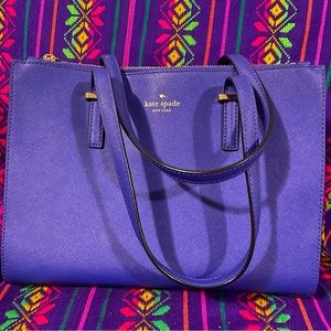 Cute small Kate Spade handbag, as new condition!